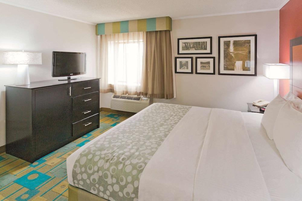 מלון La Quinta By Wyndham Atlanta סטוקברידג' מראה חיצוני תמונה