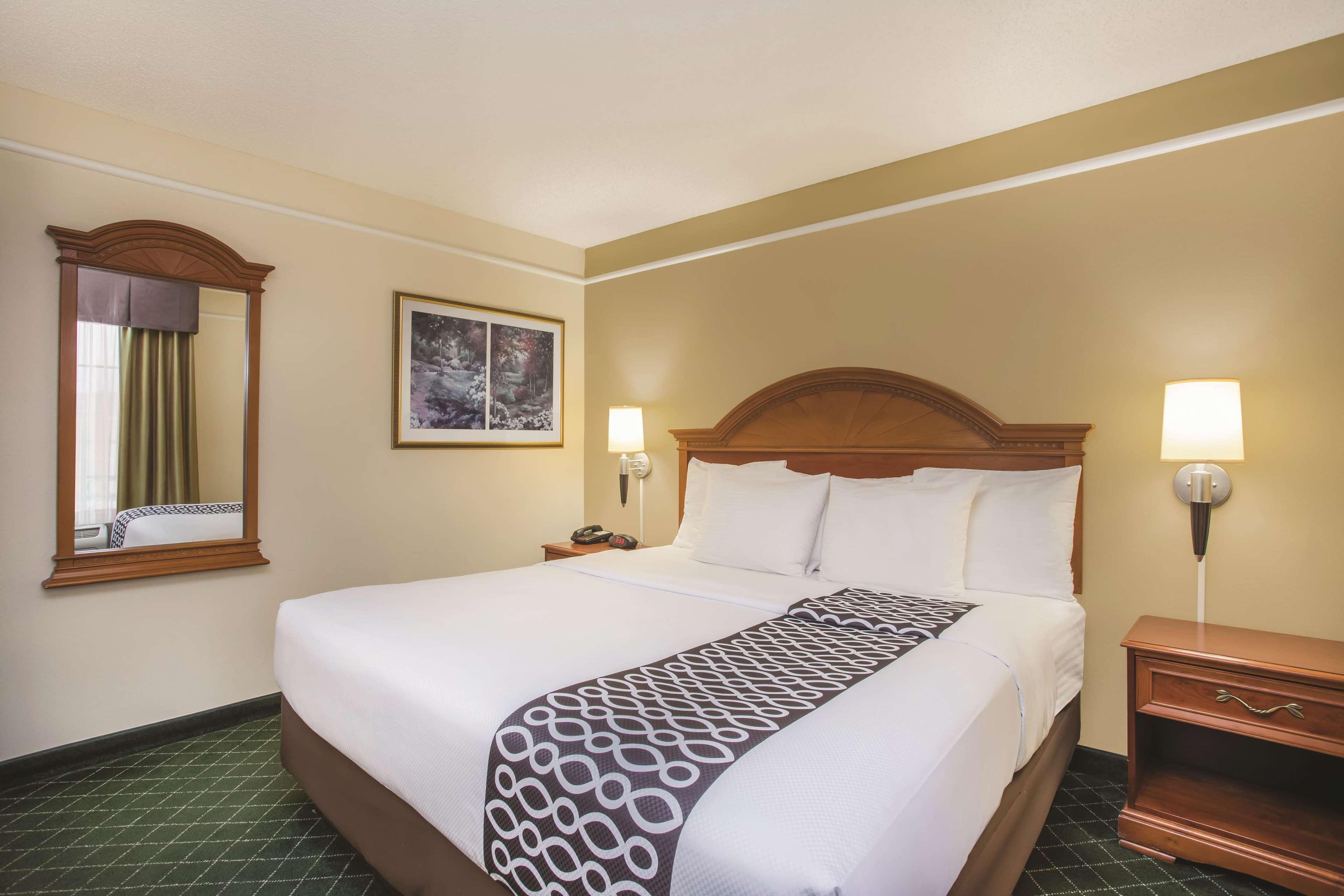 מלון La Quinta By Wyndham Atlanta סטוקברידג' מראה חיצוני תמונה