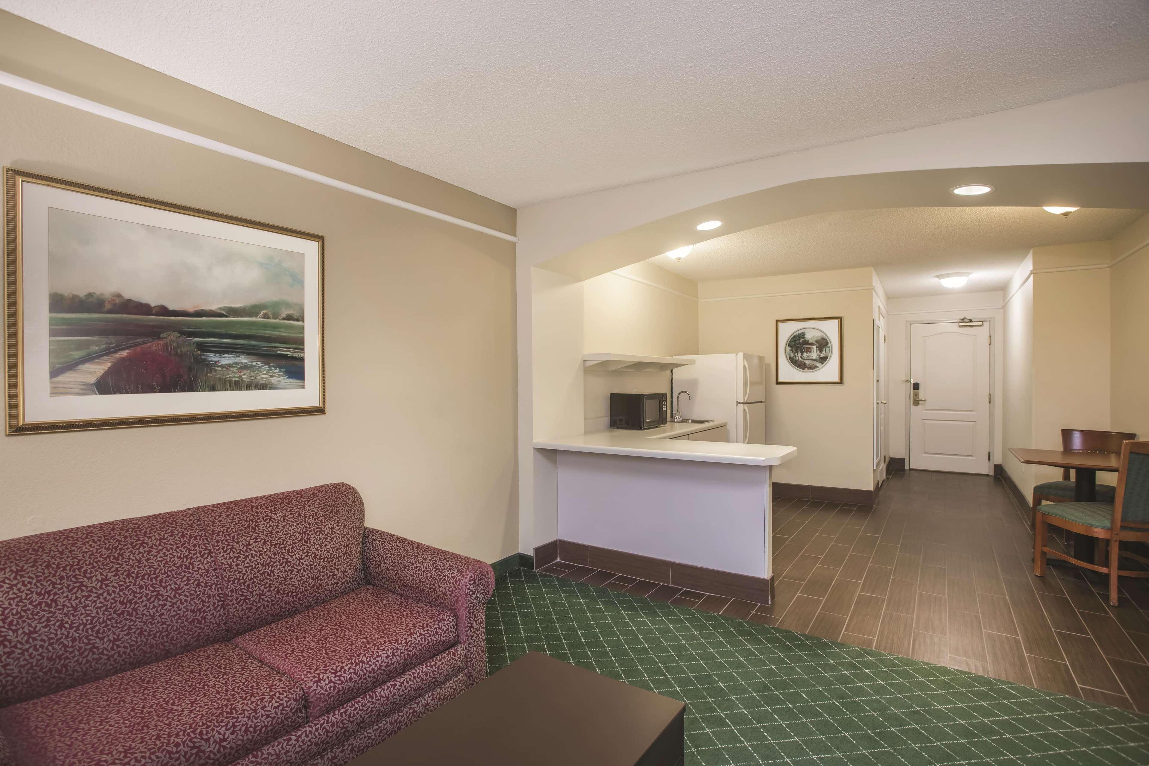 מלון La Quinta By Wyndham Atlanta סטוקברידג' מראה חיצוני תמונה