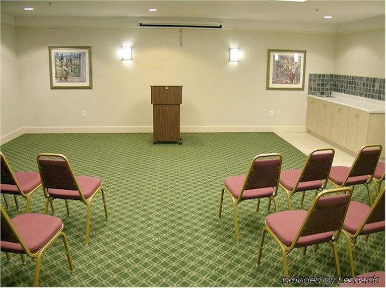 מלון La Quinta By Wyndham Atlanta סטוקברידג' מראה חיצוני תמונה